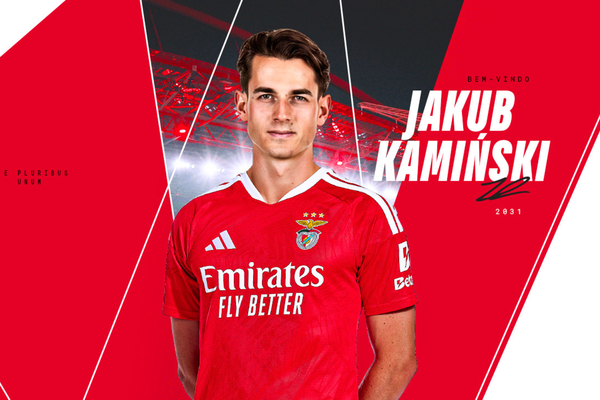 Benfica anuncia a contratação de Jakub Kaminski