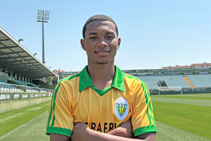 Tondela contrata jovem de 18 anos ao Bahia