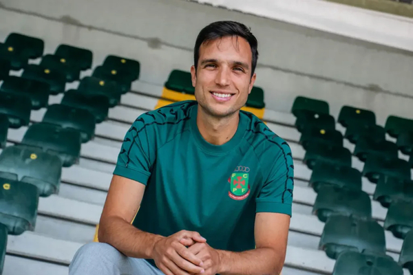 Antigo internacional jovem luso ruma ao Paços de Ferreira