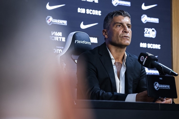 Pedro Emanuel: «Vasco? Até as lágrimas vieram aos olhos do meu pai»
