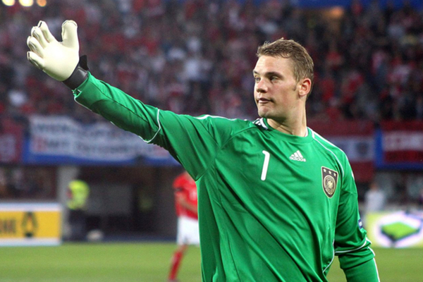 Manuel Neuer supera Hugo Lloris e torna-se o guarda-redes com mais jogos em Mundiais