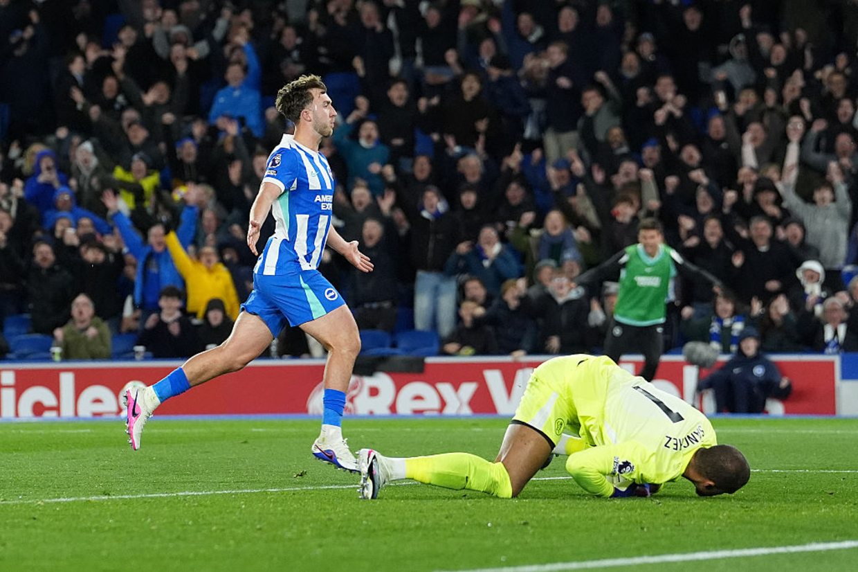 Brighton derrota Chelsea e prolonga <i>crise</i> dos <i>blues</i> Brighton derrota Chelsea e prolonga <i>crise</i> dos <i>blues</i>