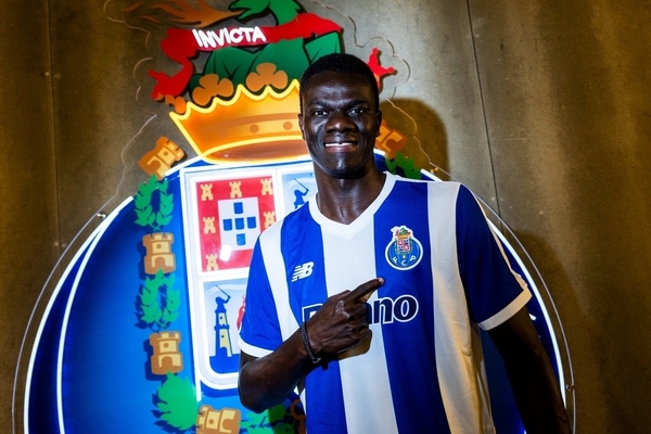 FC Porto oficializa promessa senegalesa para o ataque