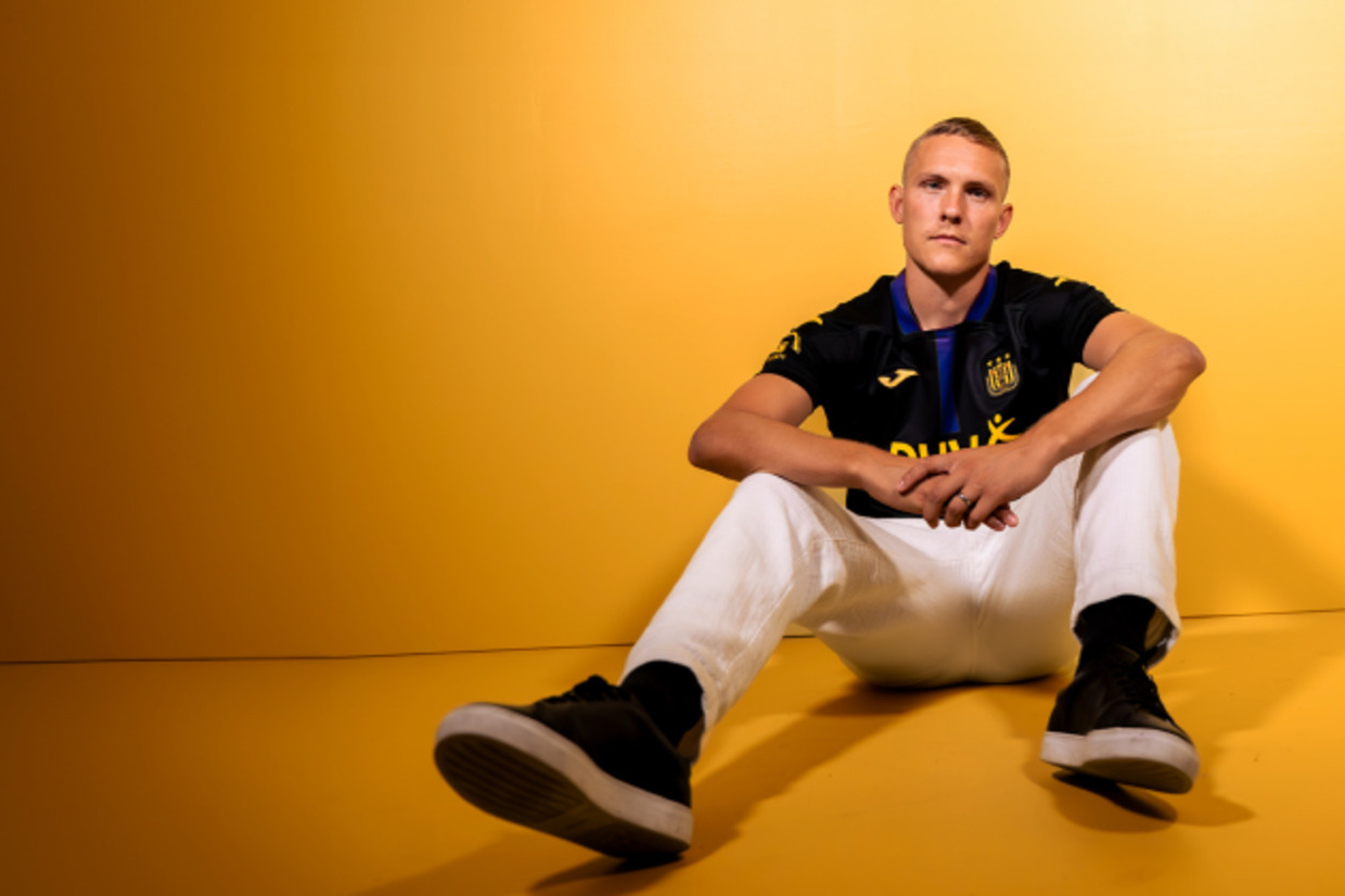 Augustinsson é reforço do Anderlecht Augustinsson é reforço do Anderlecht