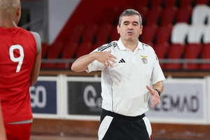 Fim de ciclo: Norberto Alves deixa o comando do Benfica