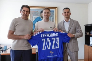 Agora é oficial: Serginho despede-se do Santa Clara e ruma ao Levski Sofia