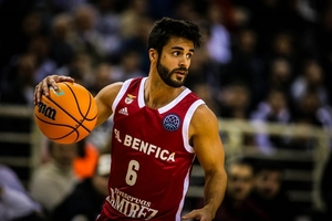 Base da UD Oliveirense anuncia fim de carreira