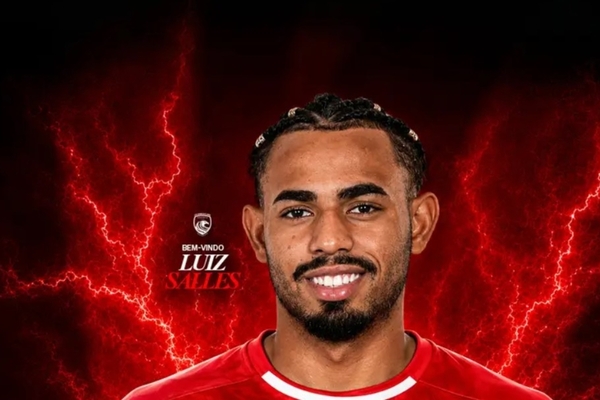 Santa Clara anuncia contratação de jovem avançado brasileiro