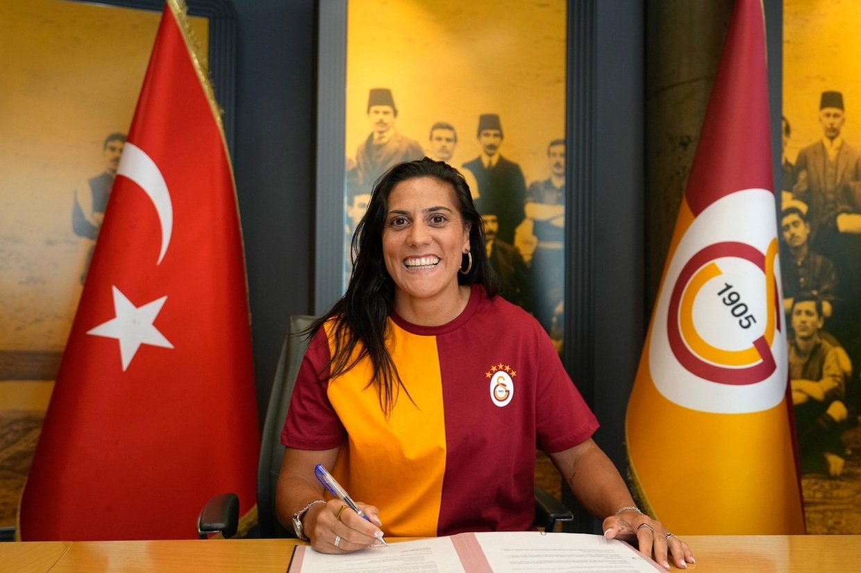 24/25 Sezonunun En İyi Oyuncusu Cristina Martín-Prieto Benfica’dan Ayrılıp Türkiye...