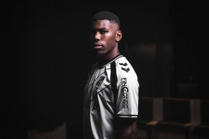 Vitória SC anuncia primeiro reforço para a nova temporada