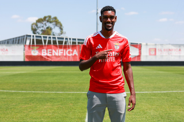 Benfica pesca avançado brasileiro em Alverca