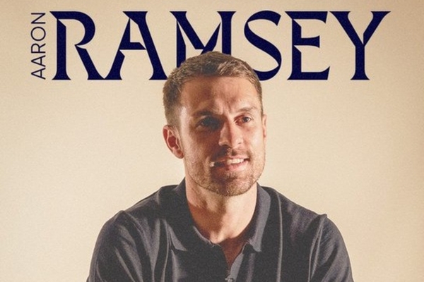 Aaron Ramsey anunciado como treinador do Oxford United