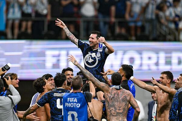 «Daqui a quatro anos, esta Argentina sem Messi nem sequer passa dos oitavos»