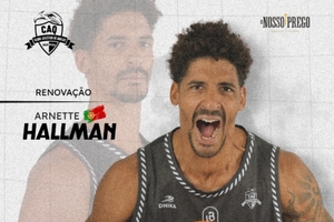 Capitão Arnette Hallman renova com o CA Queluz