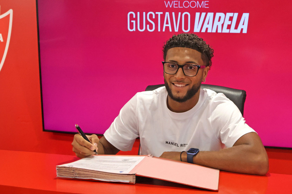 Gustavo Varela deixa o Benfica e junta-se a Ricardo Mangas no futebol italiano
