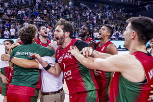 Portugal vence na Grécia e avança para a próxima fase de qualificação para o Mundial