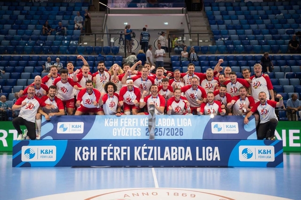 Veszprém derrota Pick Szeged e chega ao quarto título consecutivo de campeão húngaro