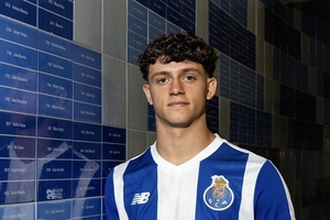 FC Porto renova com campeão Europeu e Mundial Sub-17