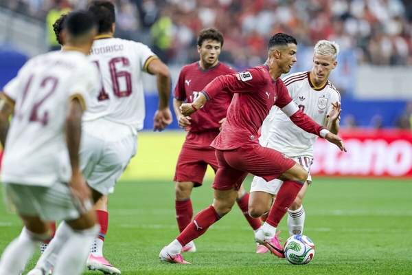«Ronaldo? Para jogar na Arábia Saudita ainda tem nível, mas para jogar num Mundial...»